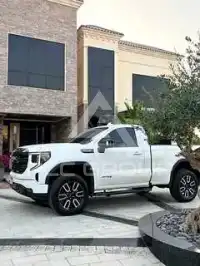 2023 GMC Sierra