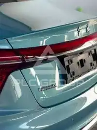 2024 Hongqi H5