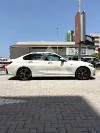 2025 BMW 320