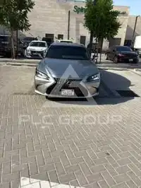 2025 Lexus ES