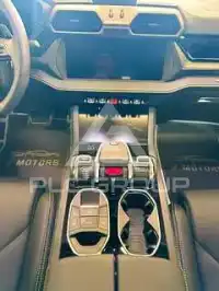 2025 Lamborghini Urus