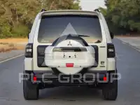 2011 Mitsubishi PAJARO