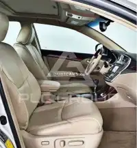 2011 Toyota AVALON
