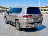 2013 Toyota LAND CRUISER