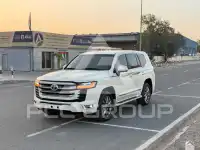 2013 Toyota LAND CRUISER