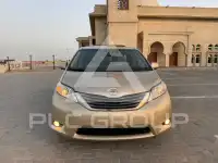2014 Toyota SIENNA