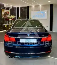 2015 BMW 730