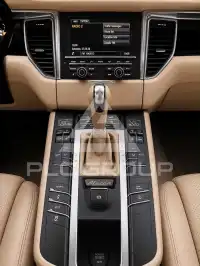 2015 Porsche MACAN