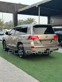 2015 Toyota LAND CRUISER