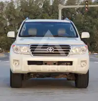 2015 Toyota LAND CRUISER
