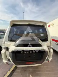 2016 Mitsubishi PAJARO