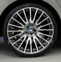 2016 BMW 750