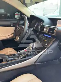 2016 Lexus IS200