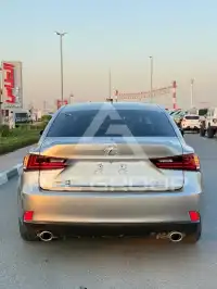 2016 Lexus IS300