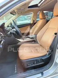 2016 Lexus IS300