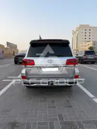 2016 Toyota LAND CRUISER