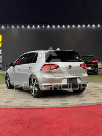 2016 Volkswagen GOLF