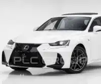 2017 Lexus IS350