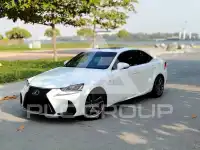 2017 Lexus IS300