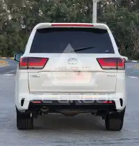 2017 Toyota LAND CRUISER