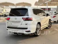 2017 Toyota LAND CRUISER