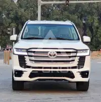 2017 Toyota LAND CRUISER