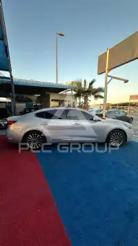 2017 KIA Cadenza