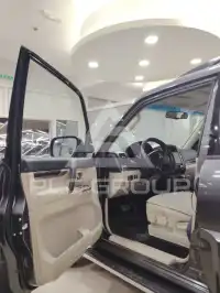 2018 Mitsubishi PAJARO