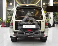 2018 Mitsubishi PAJARO