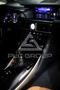 2018 Lexus IS300