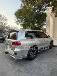 2019 Toyota LAND CRUISER