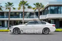 2020 BMW 530