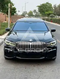 2020 BMW 740