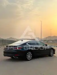 2020 Lexus ES350