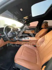 2021 BMW 730