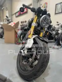 2021 BMW R9