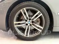 2021 BMW 520
