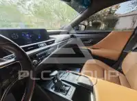 2021 Lexus ES300