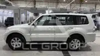 2022 Mitsubishi PAJARO