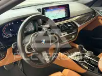 2022 BMW 520