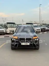 2023 BMW X7