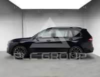 2023 BMW X7