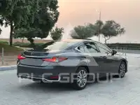 2023 Lexus ES300
