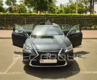 2023 Lexus ES300