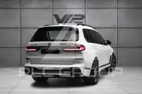 2024 BMW X7