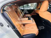 2025 Lexus ES300