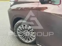2025 Lexus LM350