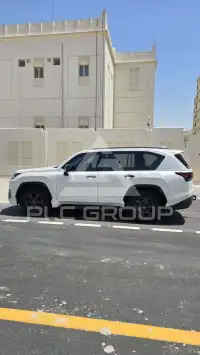 2025 Lexus LX700h