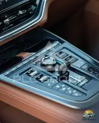 2025 Aston Martin DBX