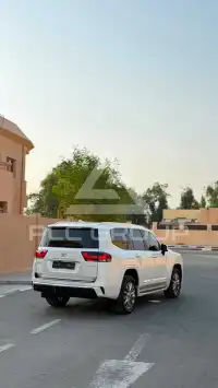 2025 Toyota LAND CRUISER